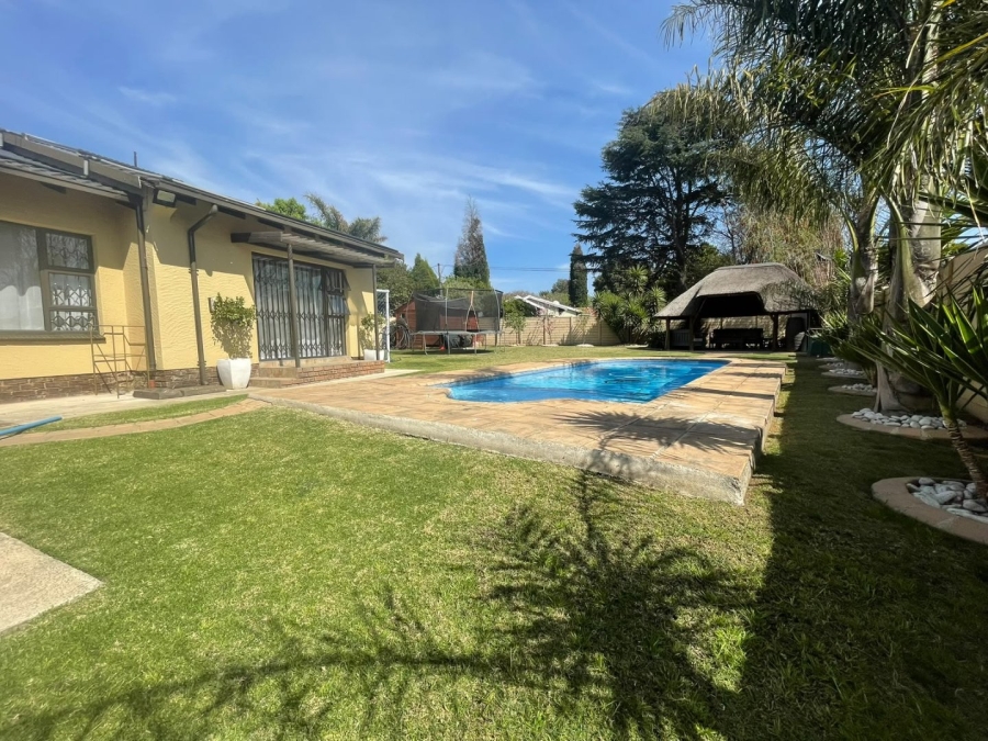 3 Bedroom Property for Sale in Edleen Gauteng