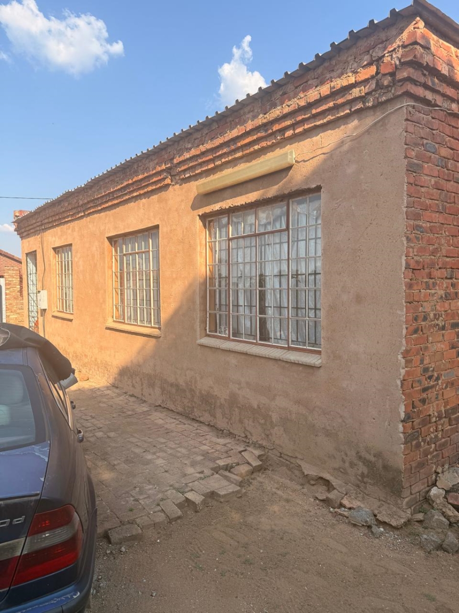 3 Bedroom Property for Sale in Soshanguve JJ Gauteng
