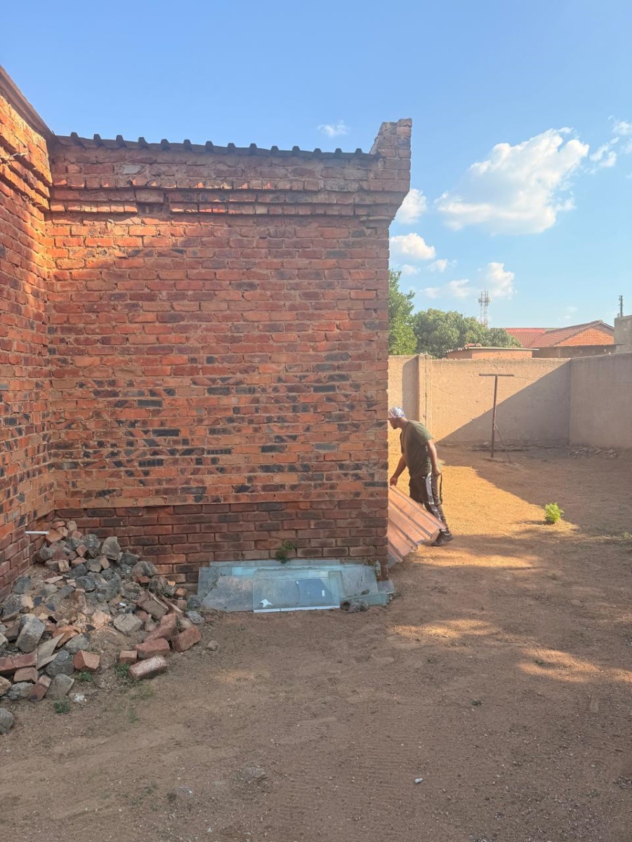 3 Bedroom Property for Sale in Soshanguve JJ Gauteng