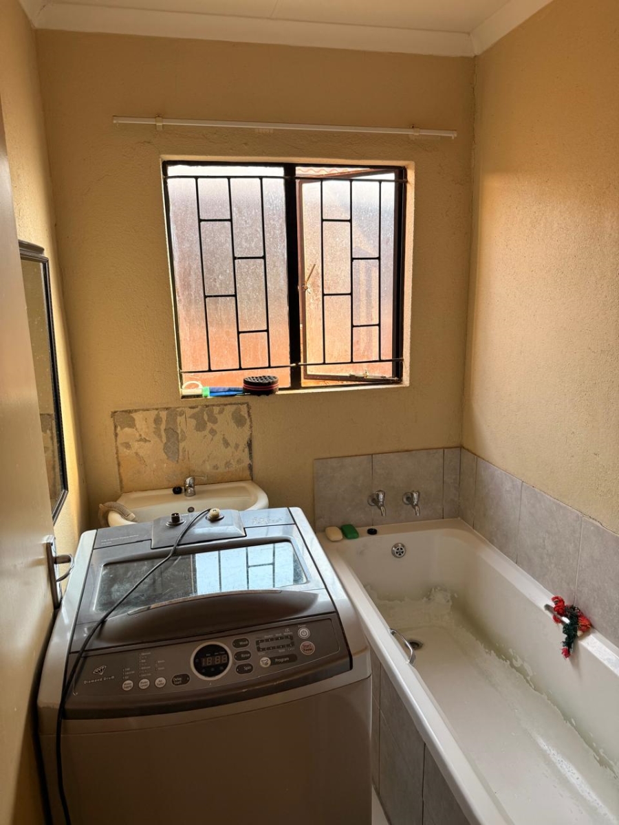 3 Bedroom Property for Sale in Soshanguve VV Gauteng