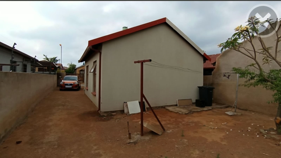 2 Bedroom Property for Sale in Soshanguve Gauteng