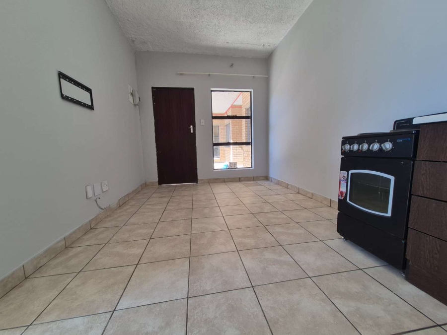 To Let 1 Bedroom Property for Rent in Kempton Park Central Gauteng