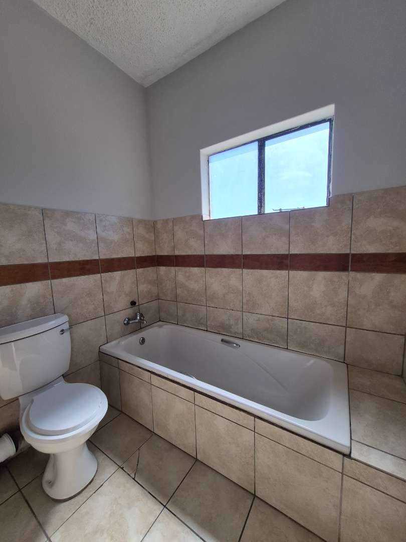 To Let 1 Bedroom Property for Rent in Kempton Park Central Gauteng