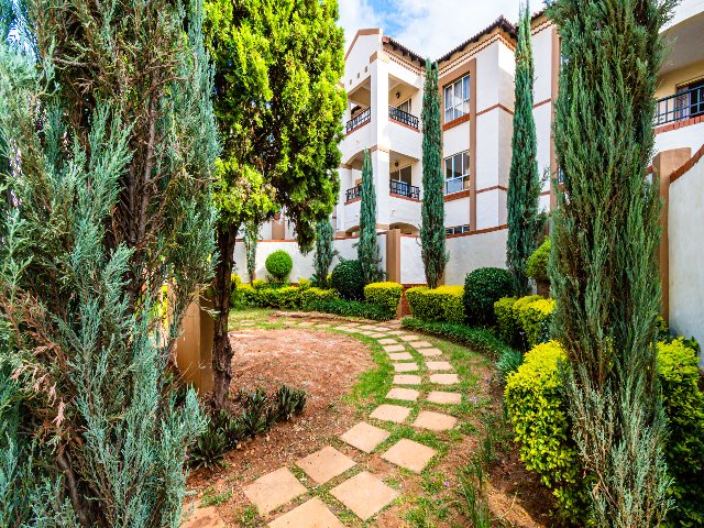 2 Bedroom Property for Sale in Faerie Glen Gauteng