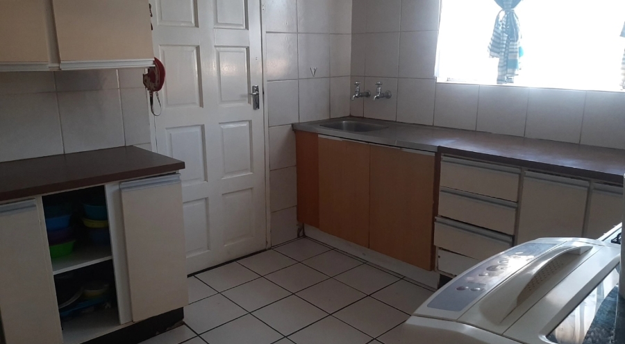 2 Bedroom Property for Sale in Townsview Gauteng