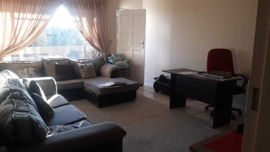 2 Bedroom Property for Sale in Townsview Gauteng