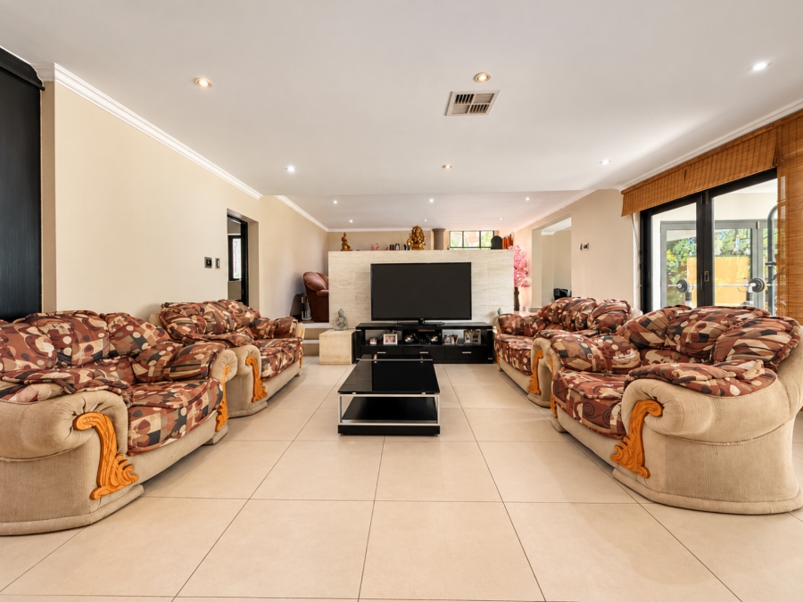 3 Bedroom Property for Sale in Glenvista Gauteng