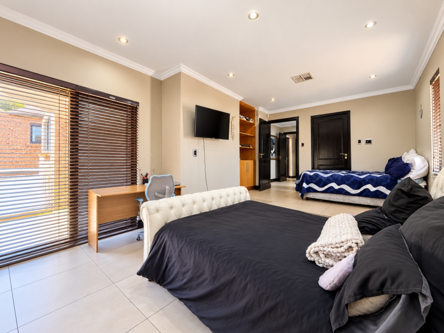 3 Bedroom Property for Sale in Glenvista Gauteng
