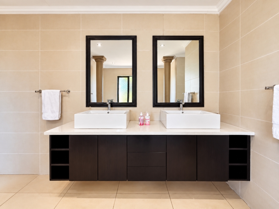 3 Bedroom Property for Sale in Glenvista Gauteng