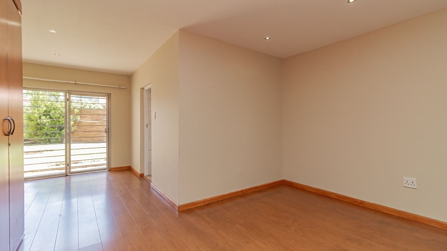 6 Bedroom Property for Sale in Rynsoord Gauteng