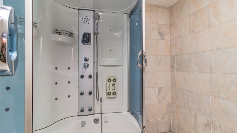 6 Bedroom Property for Sale in Rynsoord Gauteng