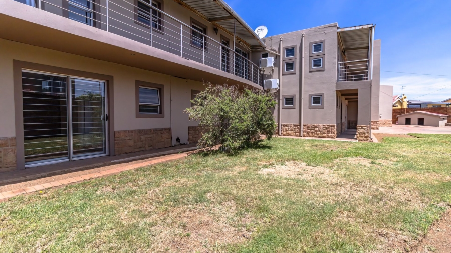 6 Bedroom Property for Sale in Rynsoord Gauteng