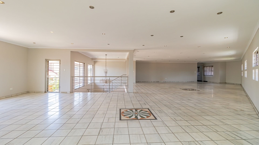 6 Bedroom Property for Sale in Rynsoord Gauteng