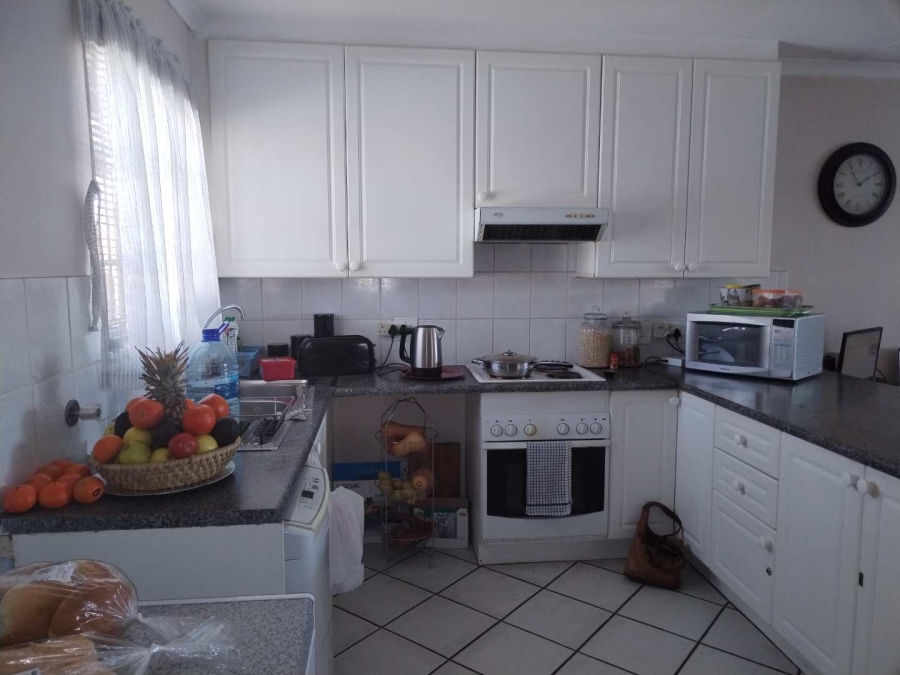 To Let 2 Bedroom Property for Rent in Rooihuiskraal North Gauteng