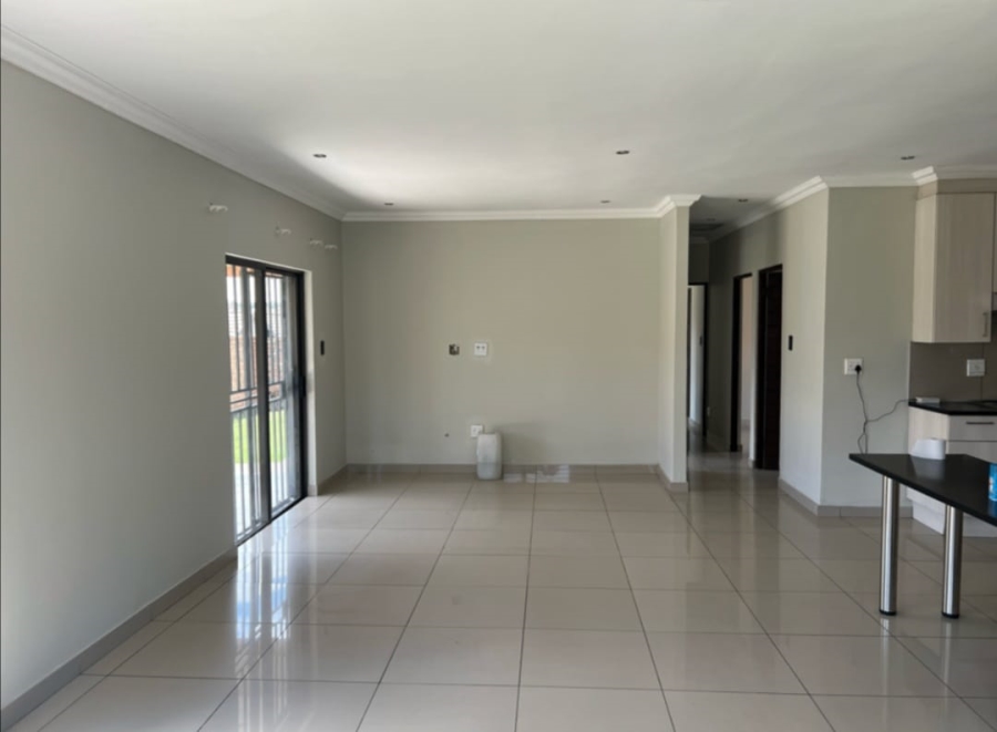 3 Bedroom Property for Sale in Clayville Gauteng