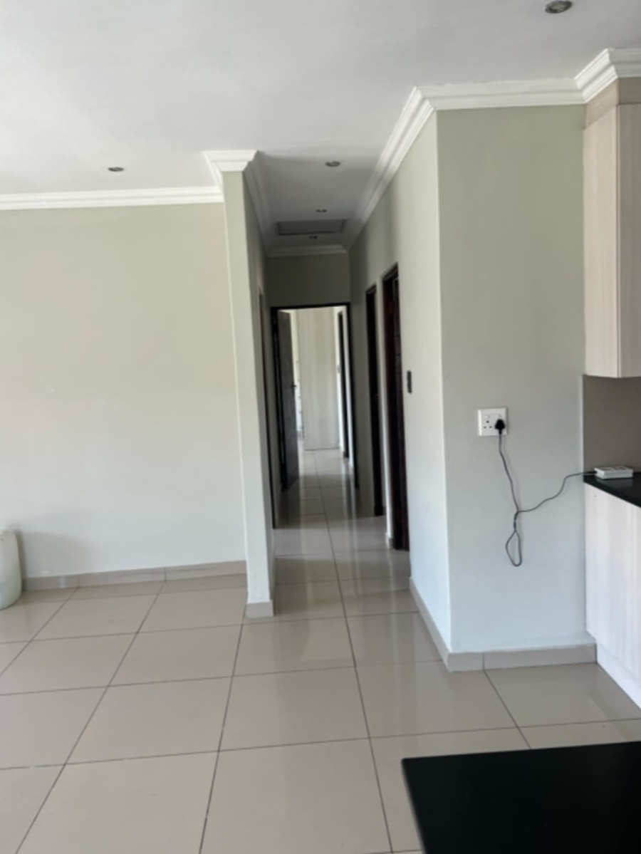 3 Bedroom Property for Sale in Clayville Gauteng