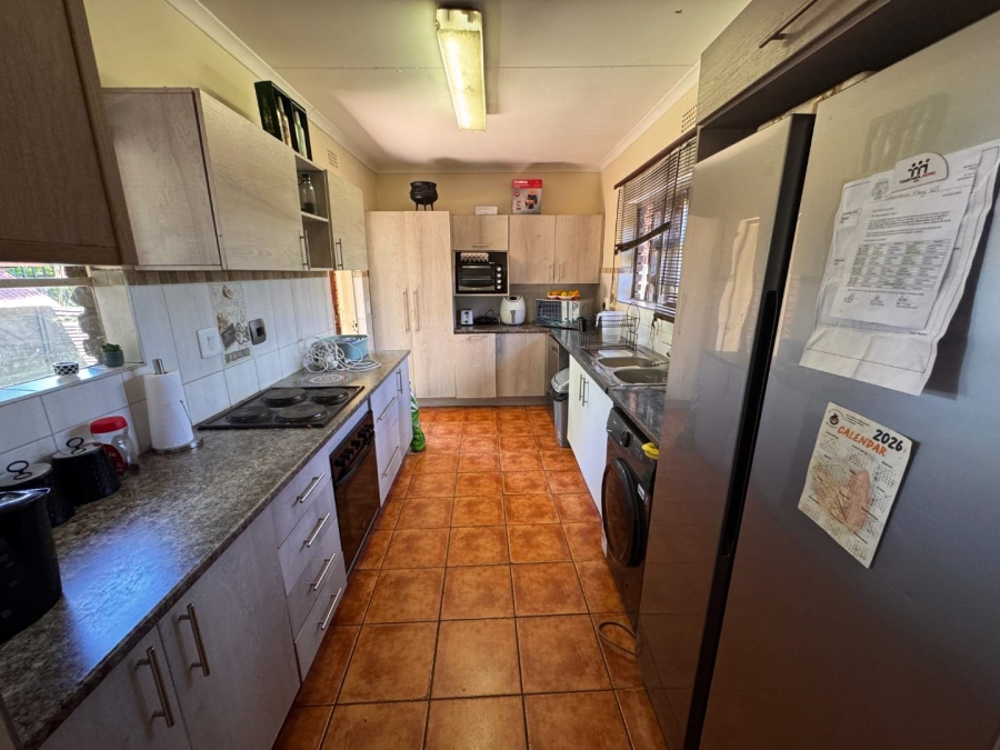 3 Bedroom Property for Sale in Verwoerdpark Gauteng