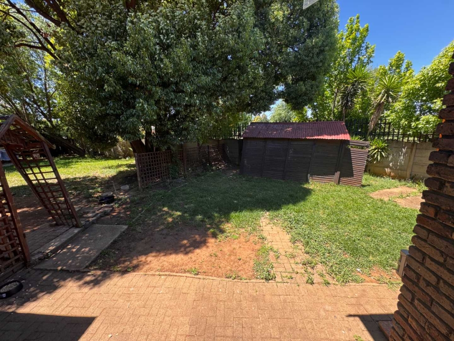 3 Bedroom Property for Sale in Verwoerdpark Gauteng