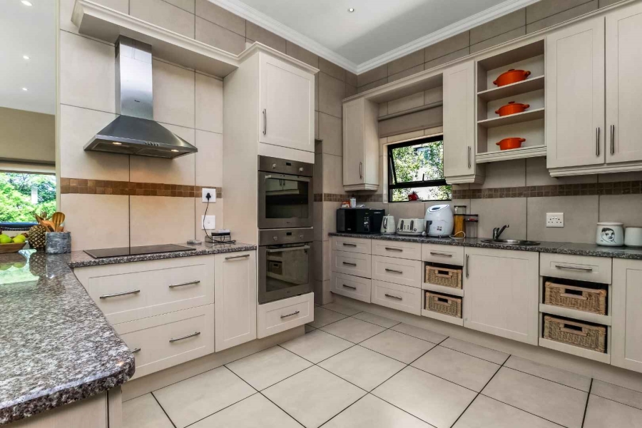 4 Bedroom Property for Sale in Northcliff Gauteng