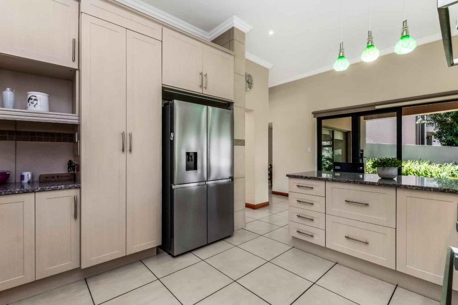 4 Bedroom Property for Sale in Northcliff Gauteng