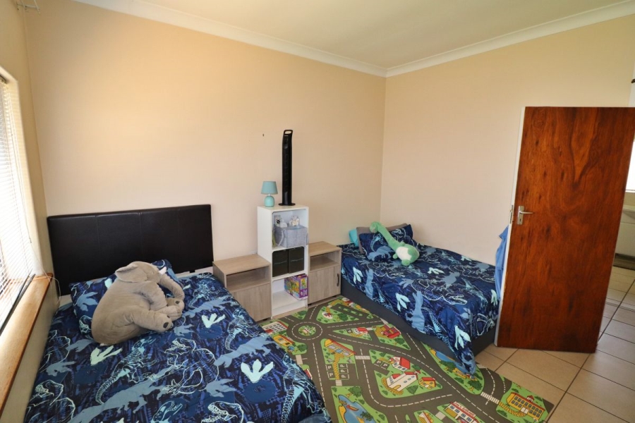 4 Bedroom Property for Sale in Sunnyridge Gauteng