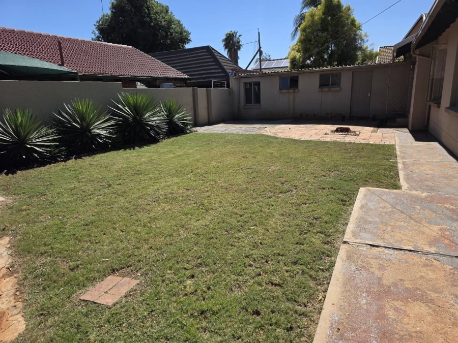 To Let 3 Bedroom Property for Rent in Doornpoort Gauteng