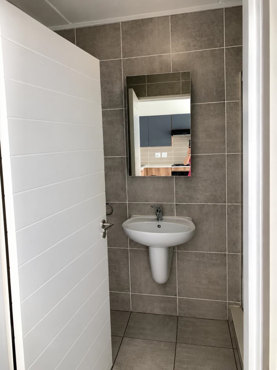 1 Bedroom Property for Sale in Linbro Park Gauteng