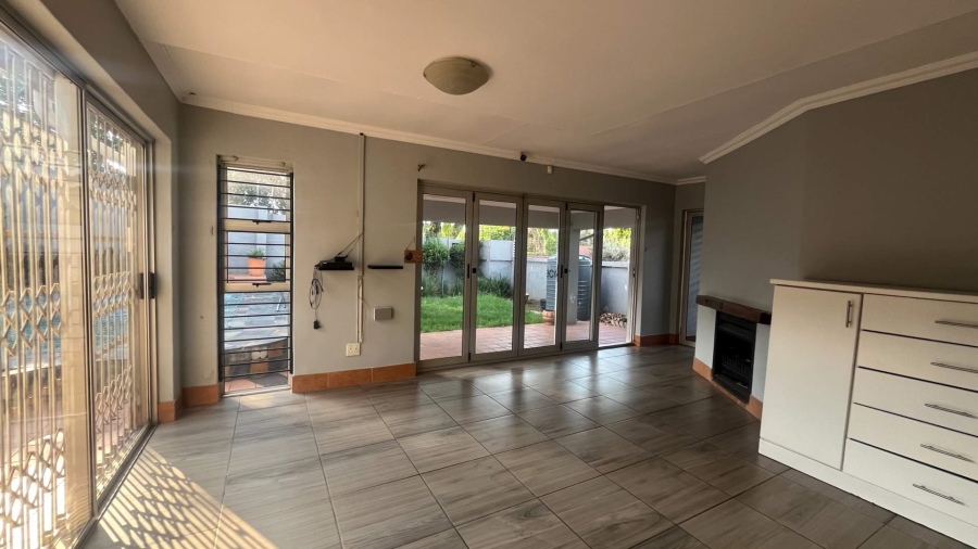 To Let 3 Bedroom Property for Rent in Westdene Gauteng