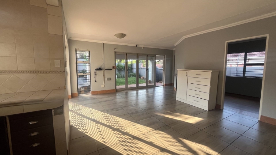 To Let 3 Bedroom Property for Rent in Westdene Gauteng