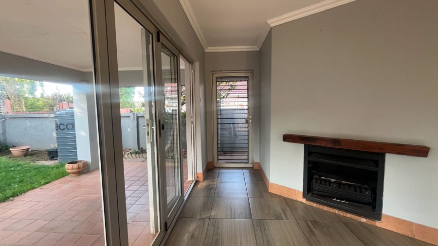 To Let 3 Bedroom Property for Rent in Westdene Gauteng
