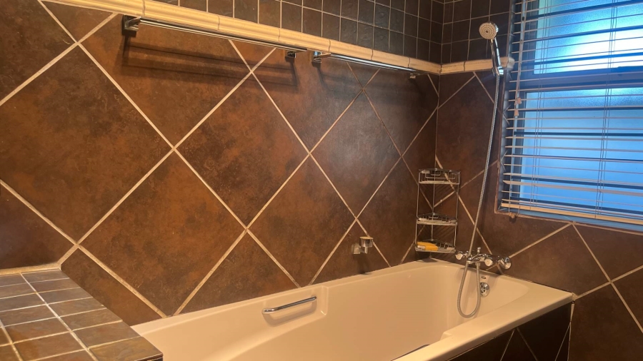 To Let 3 Bedroom Property for Rent in Westdene Gauteng