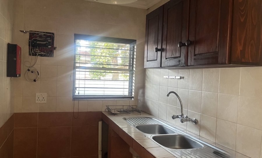 To Let 3 Bedroom Property for Rent in Westdene Gauteng