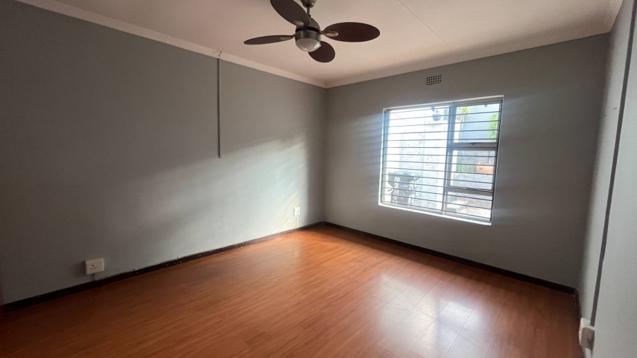To Let 3 Bedroom Property for Rent in Westdene Gauteng