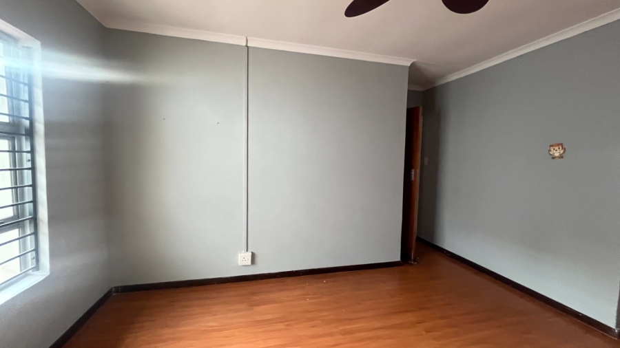 To Let 3 Bedroom Property for Rent in Westdene Gauteng