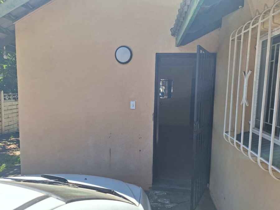 3 Bedroom Property for Sale in Tulisa Park Gauteng