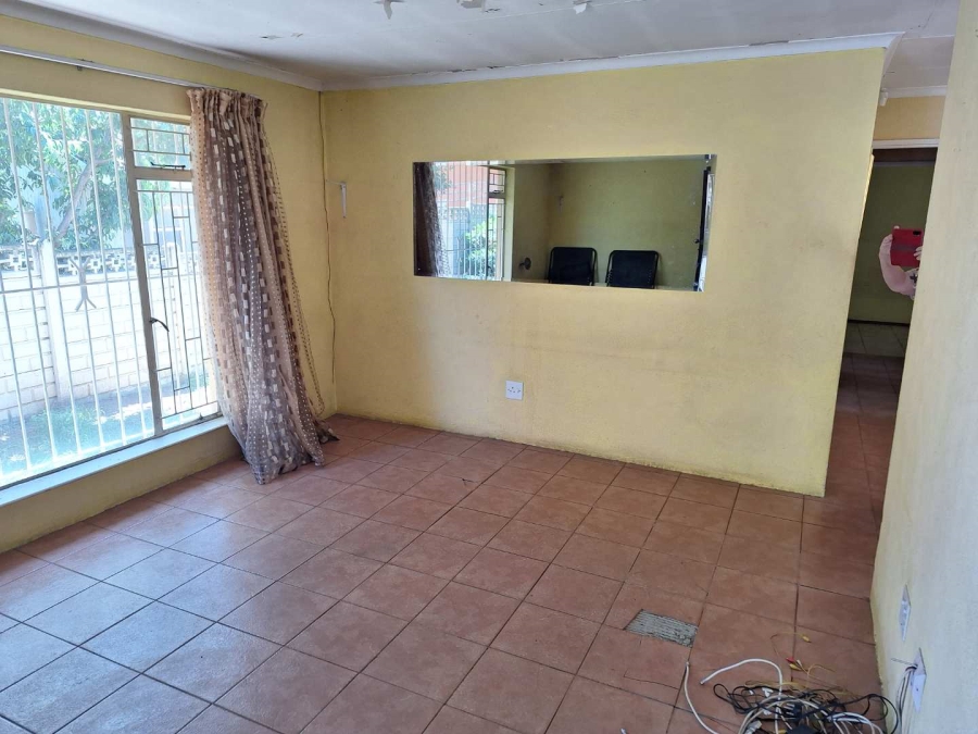 3 Bedroom Property for Sale in Tulisa Park Gauteng