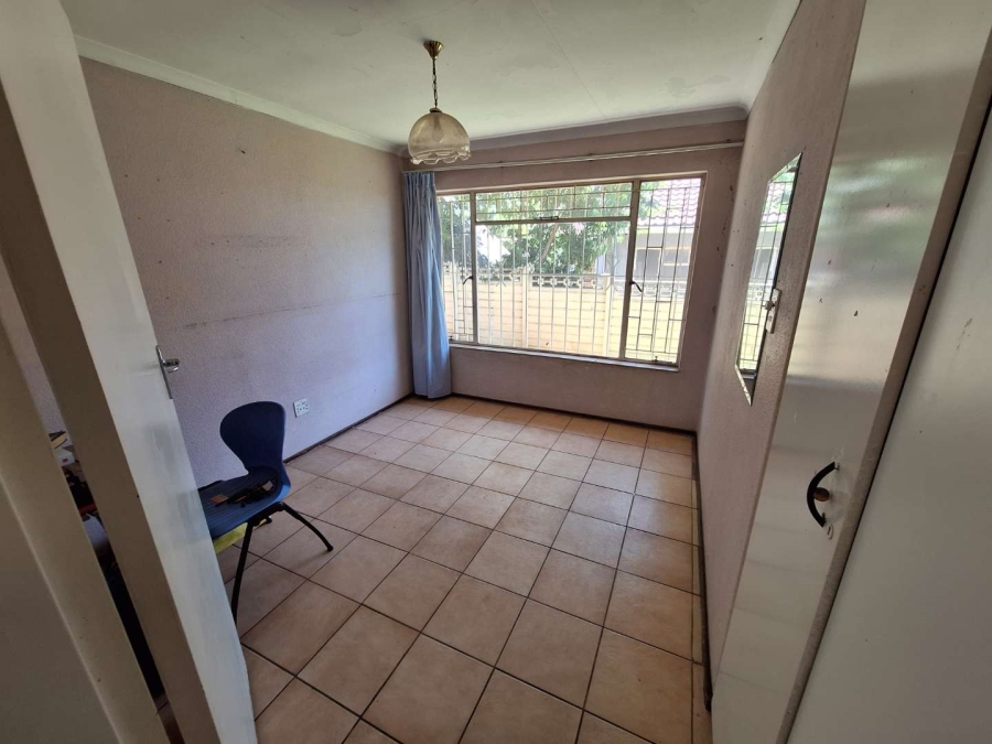 3 Bedroom Property for Sale in Tulisa Park Gauteng