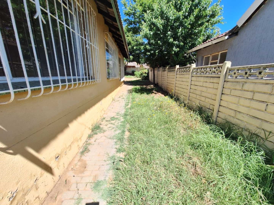 3 Bedroom Property for Sale in Tulisa Park Gauteng