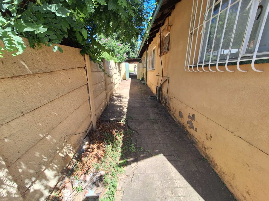3 Bedroom Property for Sale in Tulisa Park Gauteng