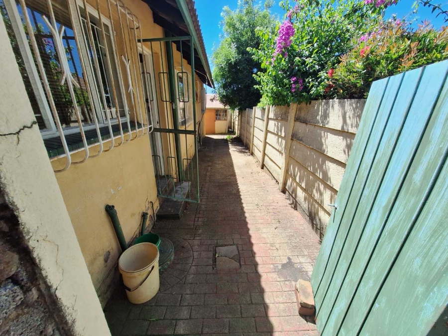 3 Bedroom Property for Sale in Tulisa Park Gauteng