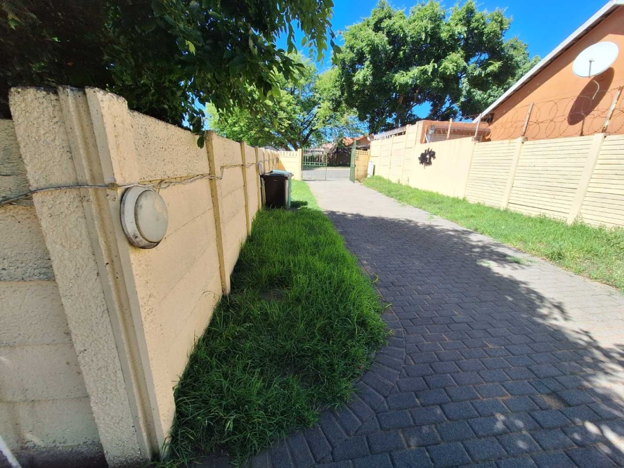 3 Bedroom Property for Sale in Tulisa Park Gauteng