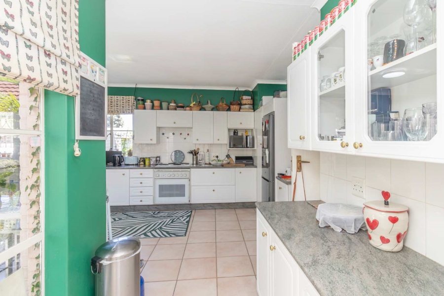 4 Bedroom Property for Sale in Gallo Manor Gauteng