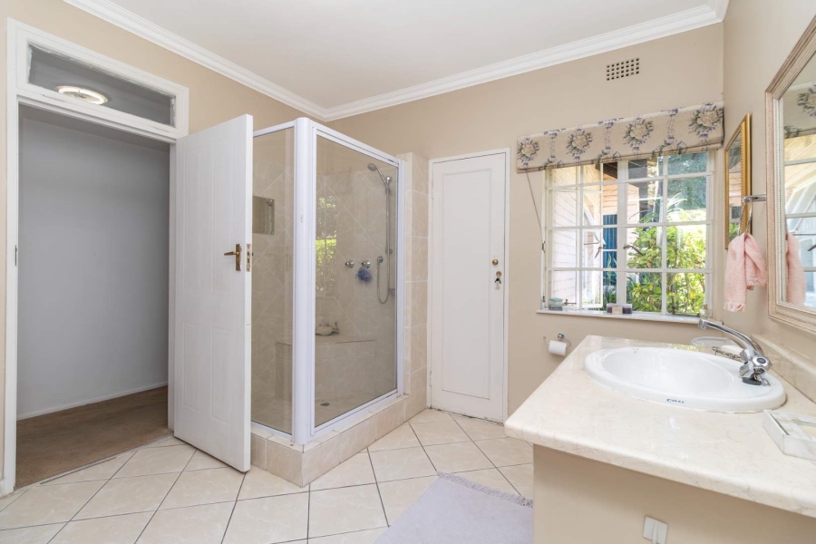 4 Bedroom Property for Sale in Gallo Manor Gauteng