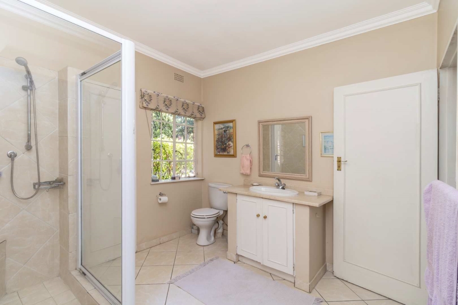 4 Bedroom Property for Sale in Gallo Manor Gauteng
