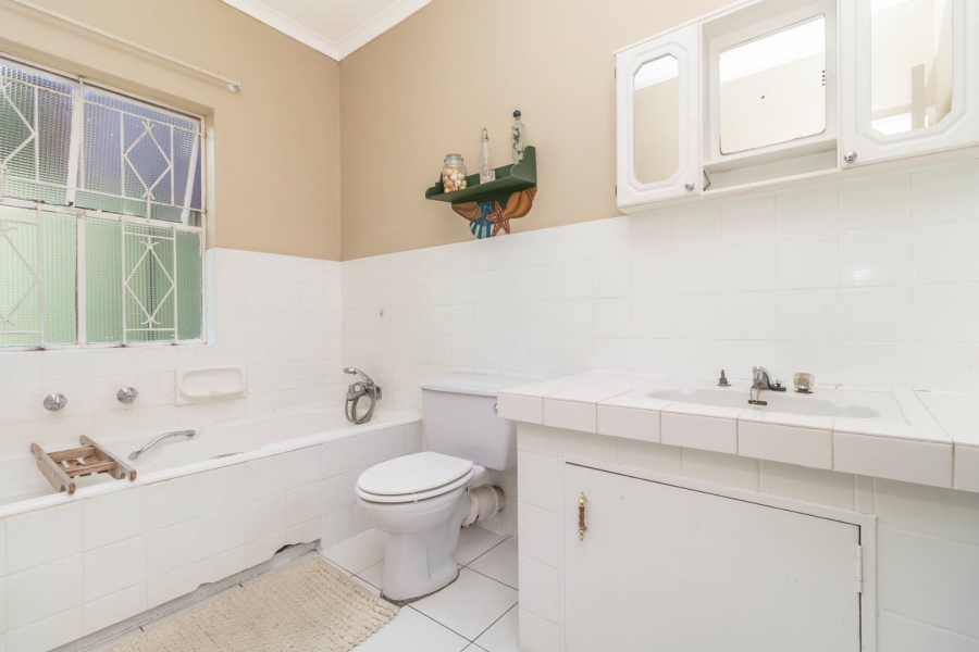 4 Bedroom Property for Sale in Gallo Manor Gauteng