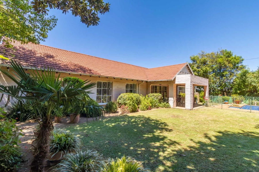 4 Bedroom Property for Sale in Gallo Manor Gauteng