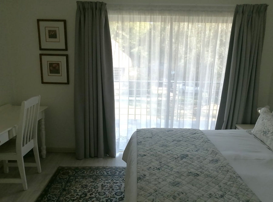 To Let 1 Bedroom Property for Rent in Gallo Manor Gauteng