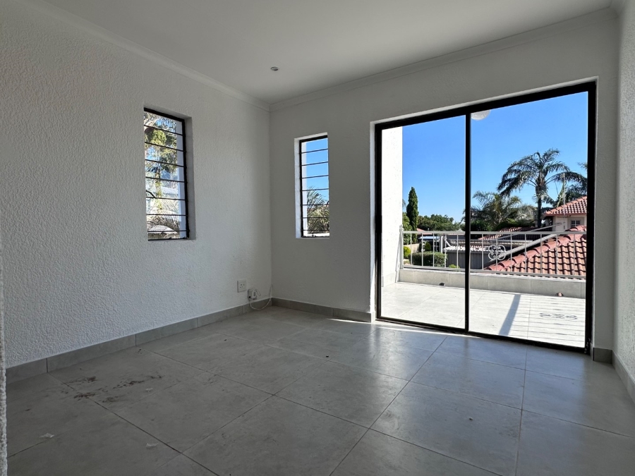 4 Bedroom Property for Sale in Noordwyk Gauteng
