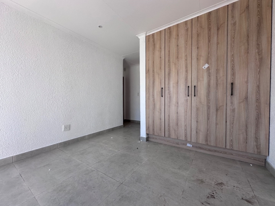 4 Bedroom Property for Sale in Noordwyk Gauteng