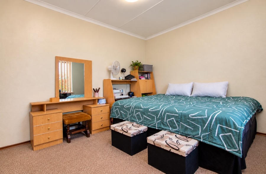 2 Bedroom Property for Sale in Wilro Park Gauteng